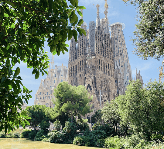 Immerse Yourself in Gaudí Architecture